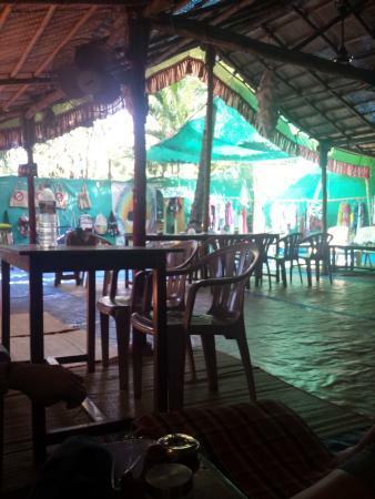 Dylan's Toasted and Roasted Caffee House